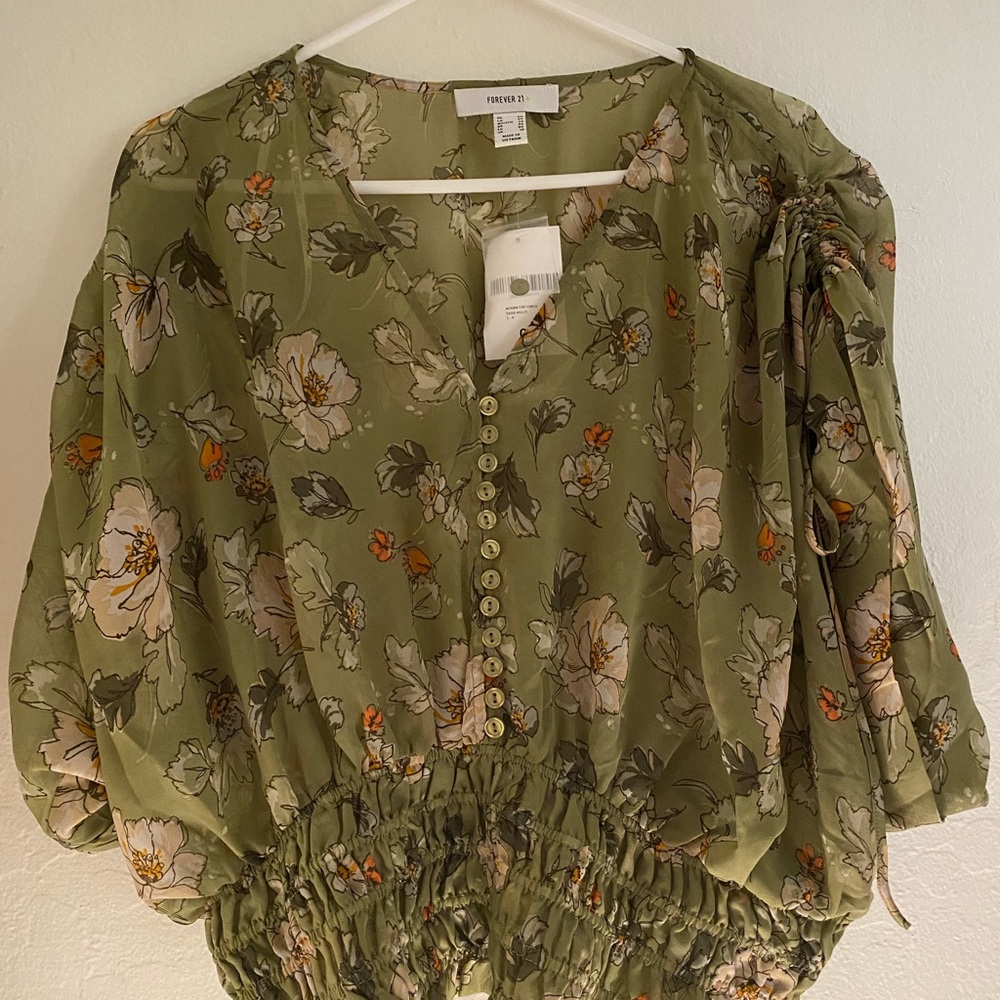 Forever 21 cat printed crop top sweater